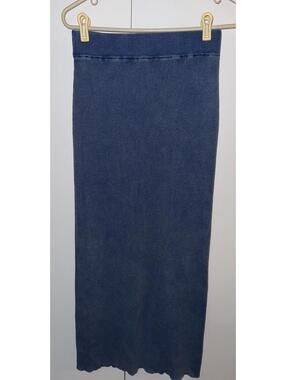 House of Harlow 1960 Women's blue ribbed long Skirt Size Small Back Slit bodycon